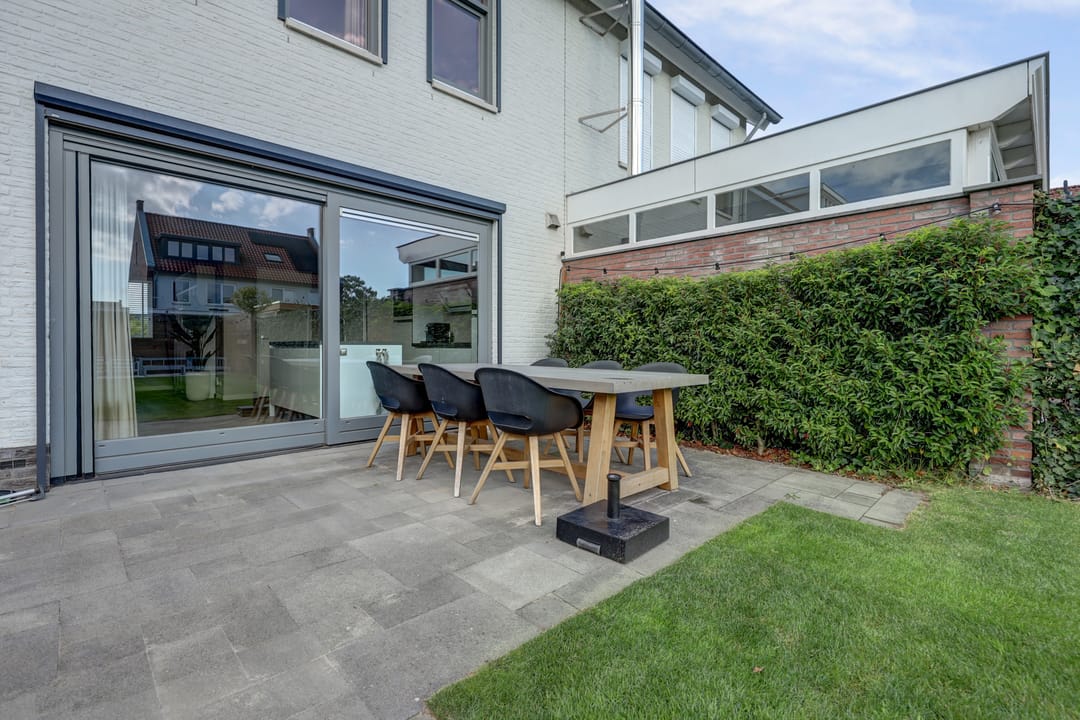 Photo 43 of Plataan 3