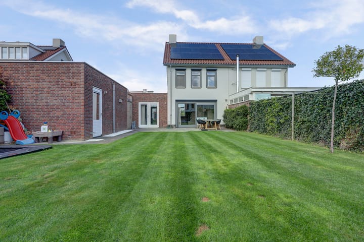 Photo 45 of Plataan 3