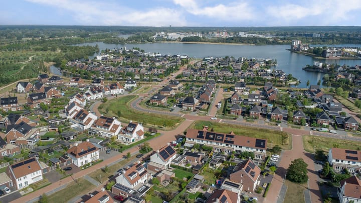 Photo 50 of Plataan 3