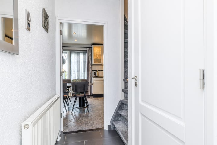 Photo 5 of Schoutstraat 14