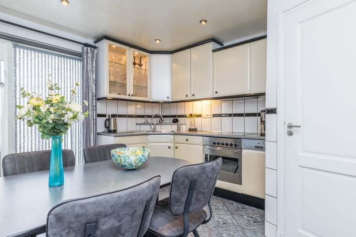 Photo 15 of Schoutstraat 14