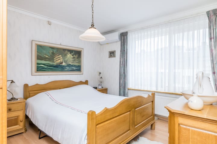 Photo 21 of Schoutstraat 14