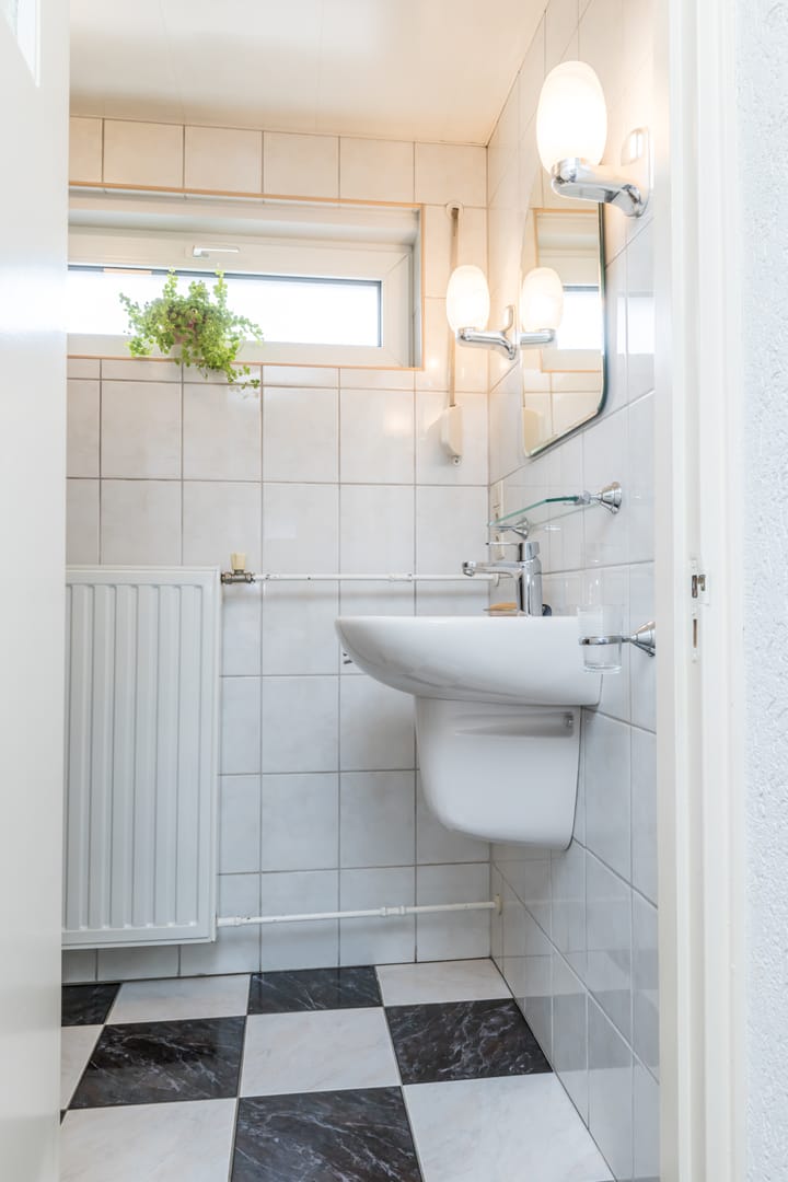 Photo 25 of Schoutstraat 14