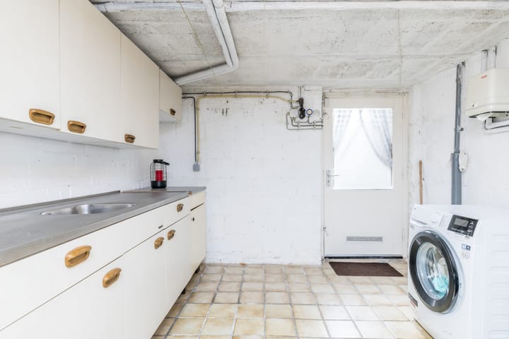 Photo 29 of Schoutstraat 14