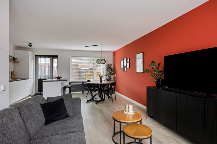 Photo 13 of Weteringstraat 42