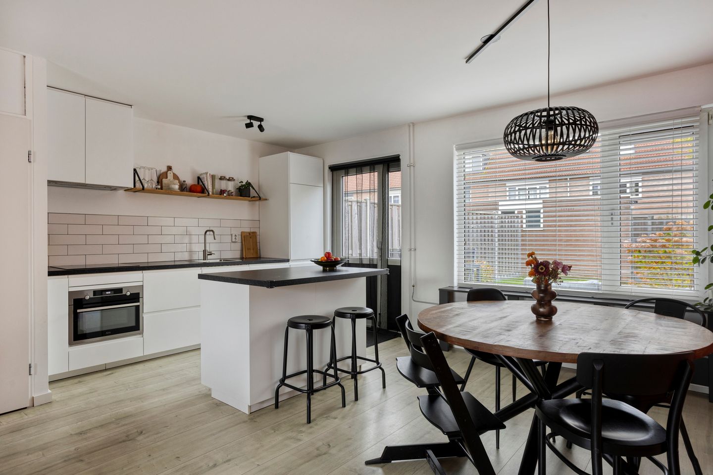 Foto 14 van Weteringstraat 42