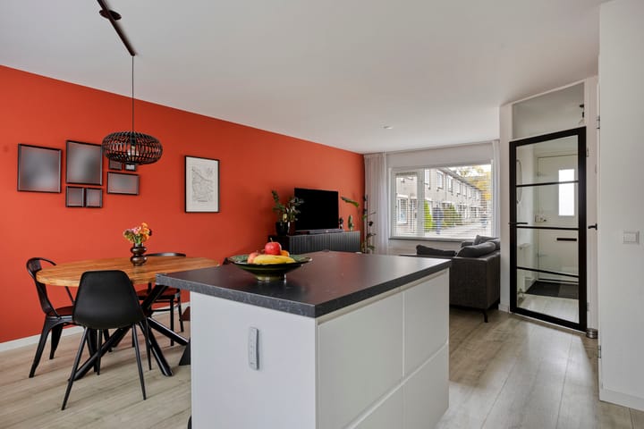 Photo 18 of Weteringstraat 42