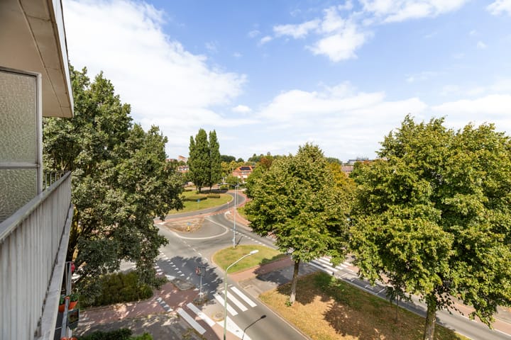 Foto 23 van Hugo de Grootplein 50