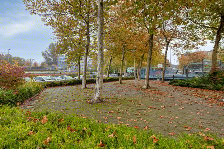 Photo 37 of Weteringstraat 42