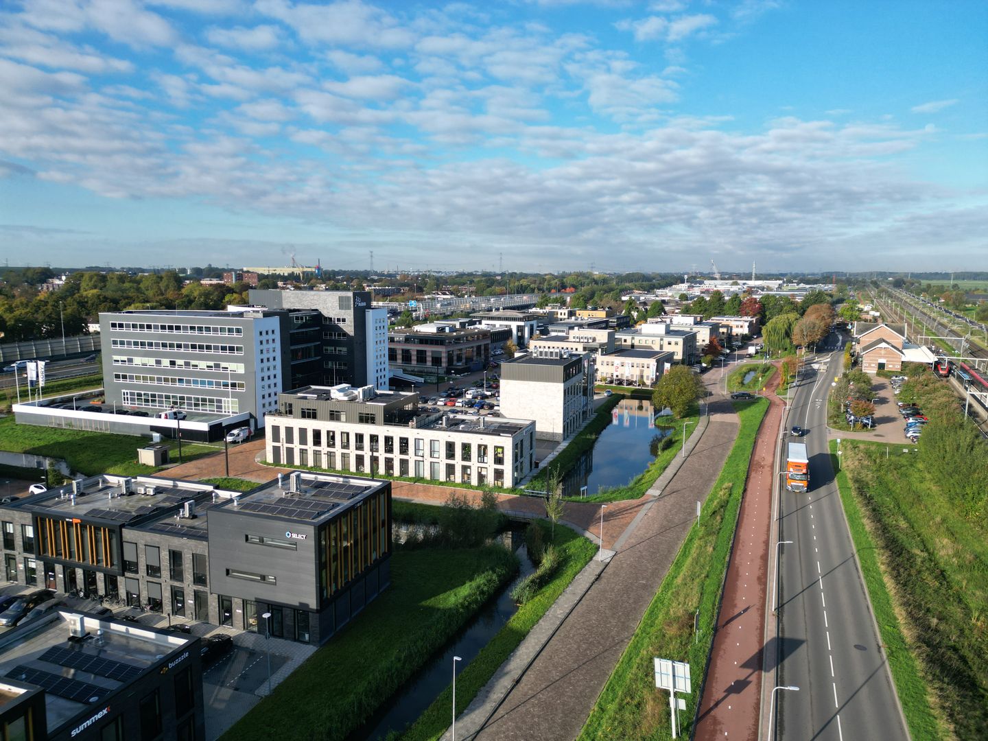 View photo 3 of Stationspark 1240