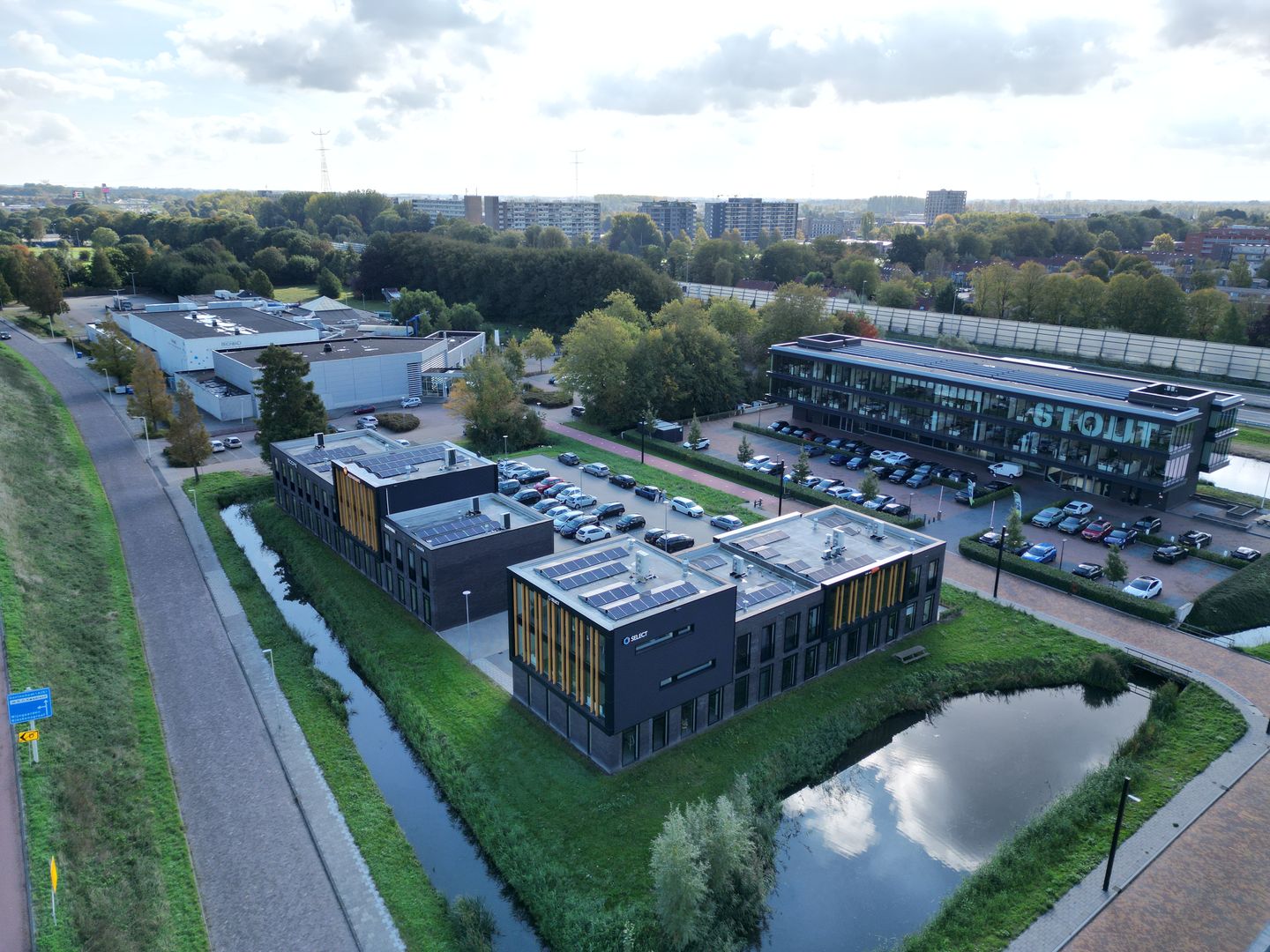 View photo 4 of Stationspark 1240