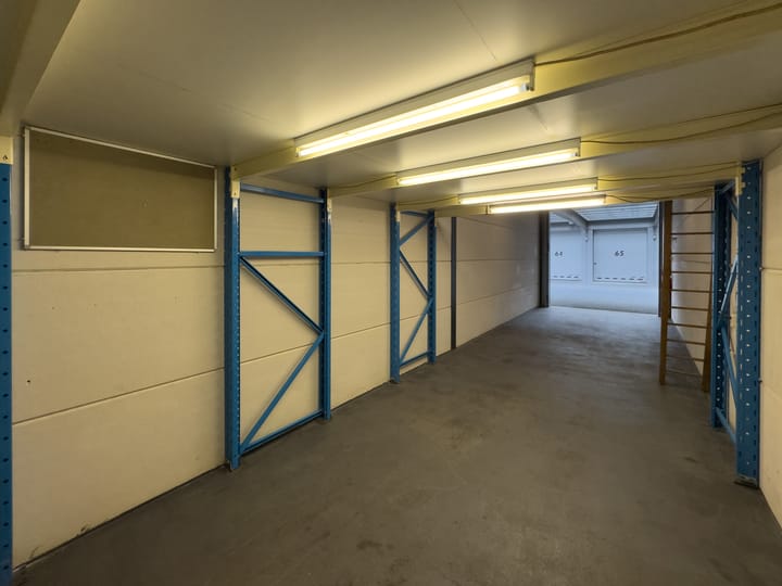 Foto 13 van Grote Esch 830-B58