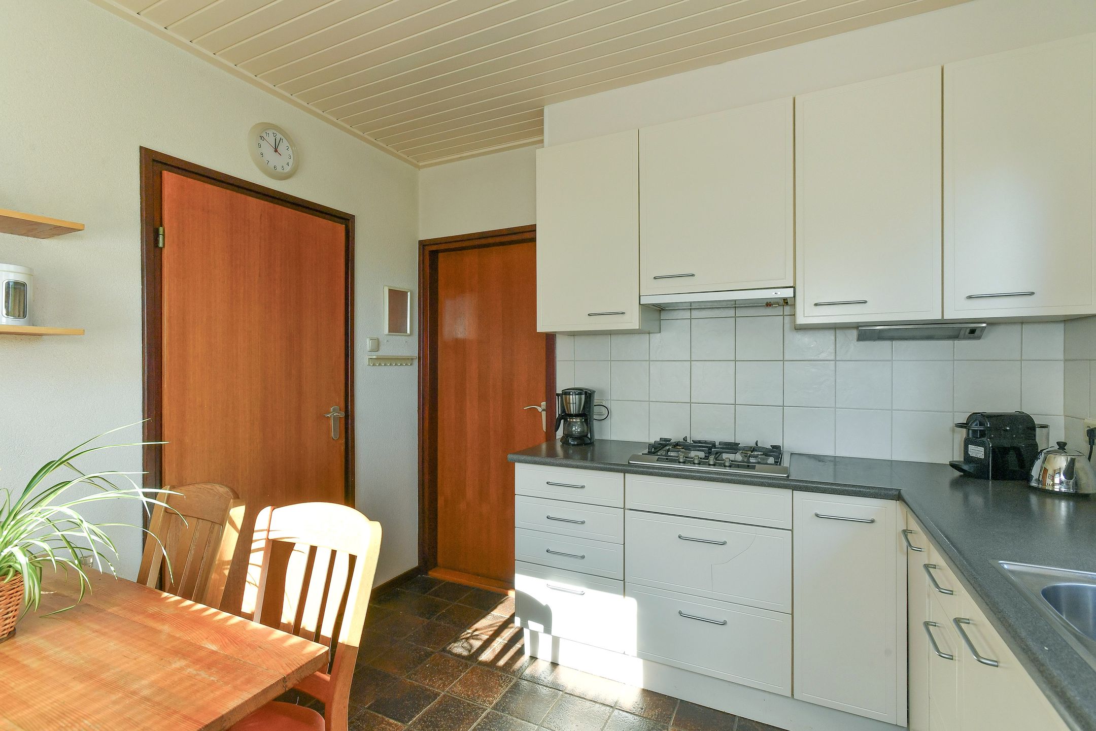 Photo 15 of Groenestraat 6