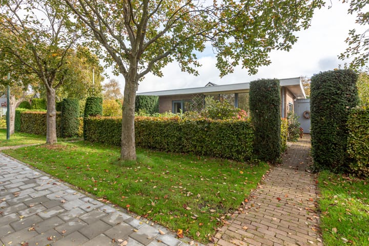 Foto 40 van De Blomhof 14