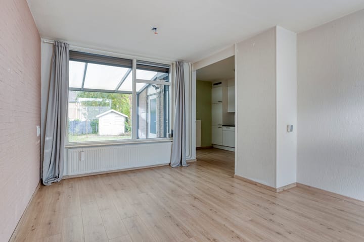 Foto 13 van Van Weerden Poelmanstraat 224