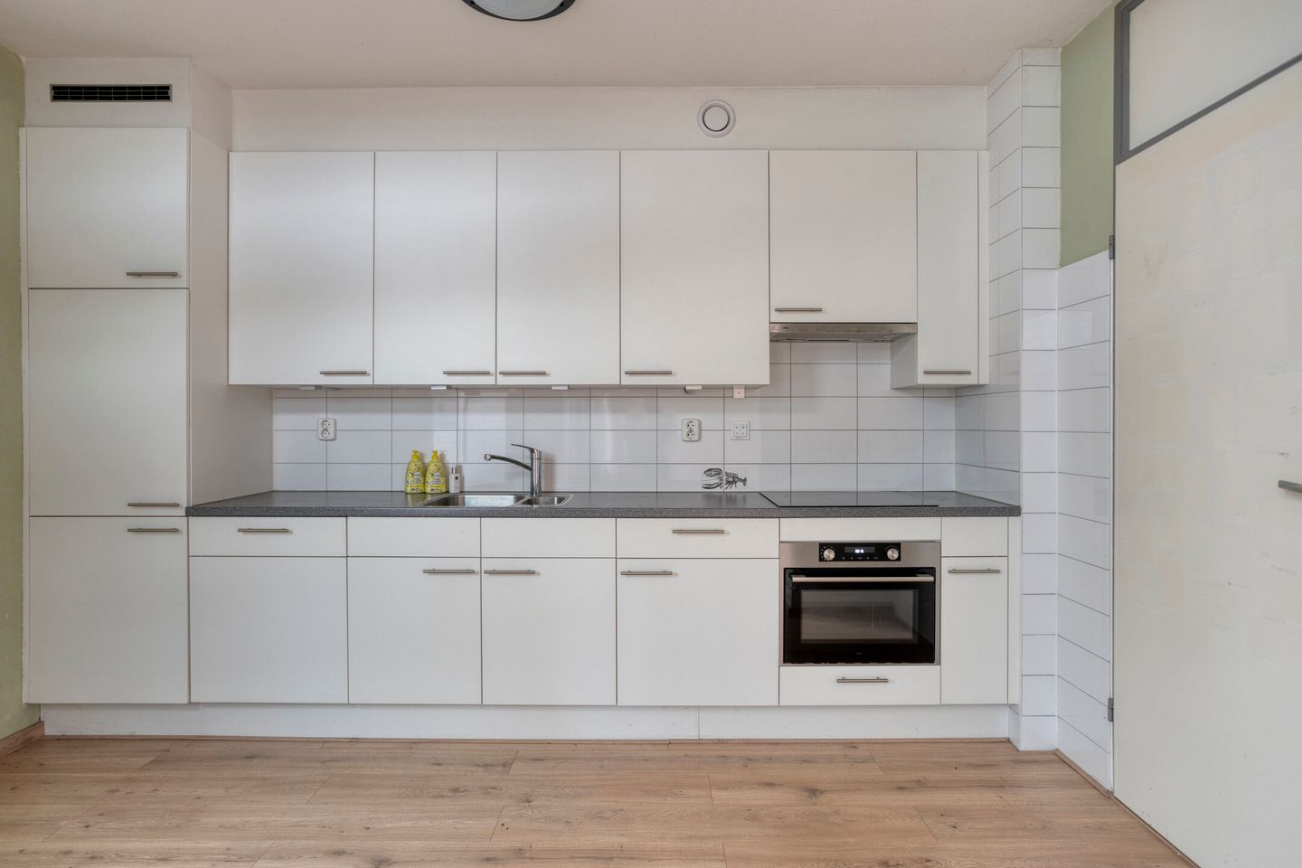 Foto 14 van Van Weerden Poelmanstraat 224