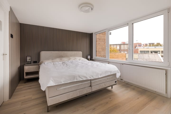 Foto 14 van Linschotenstraat 75