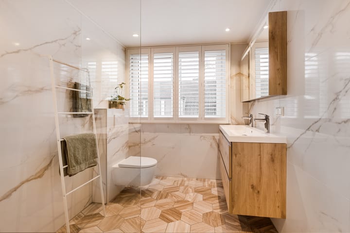 Foto 19 van Linschotenstraat 75