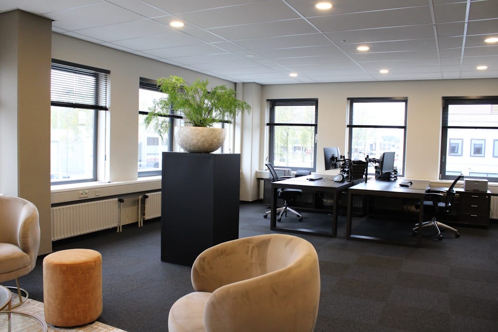 View photo 5 of Vareseweg 45