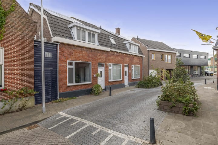 Foto 31 van Blauwstraat 8