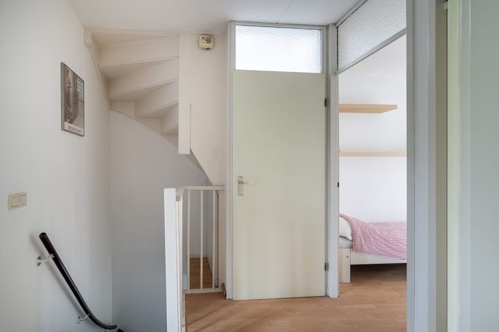 Photo 14 of Hendrik van Veldekestraat 38