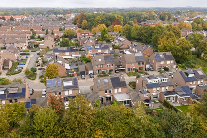 Photo 32 of Hendrik van Veldekestraat 38