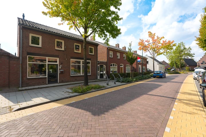 Kerkstraat 10, Beek en Donk