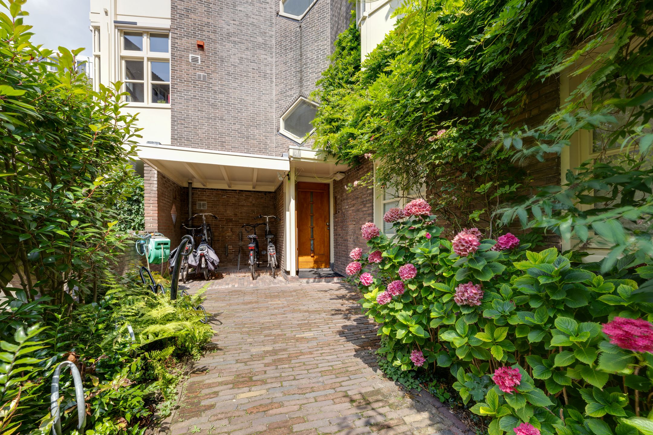 Hondecoeterstraat 4- 4 1