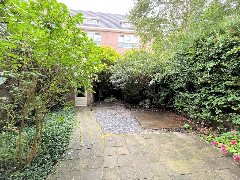 Photo 4 of Geleenstraat 28