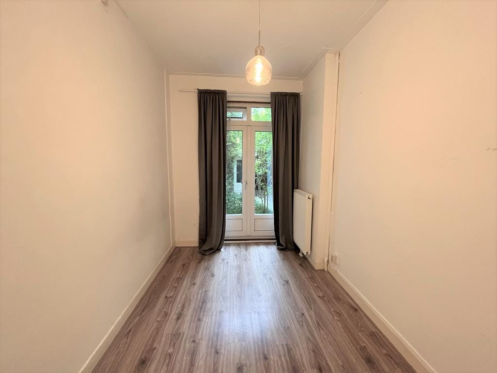 Photo 6 of Geleenstraat 28