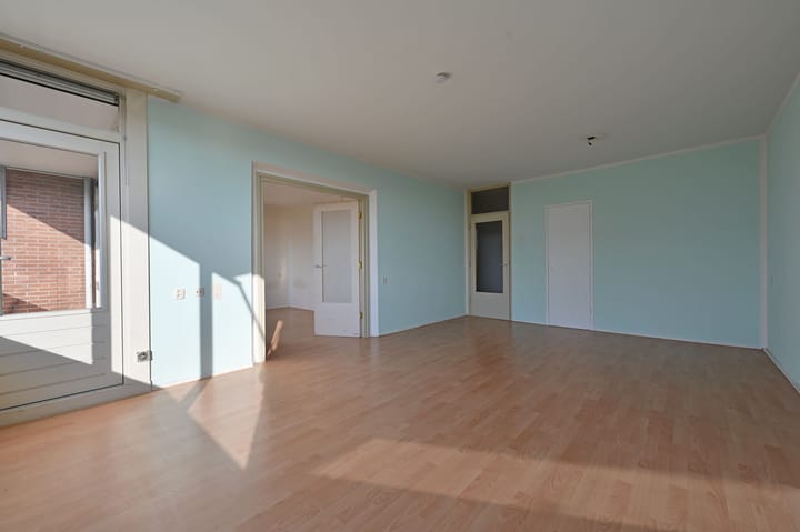 Foto 15 van Titus Brandsmastraat 75