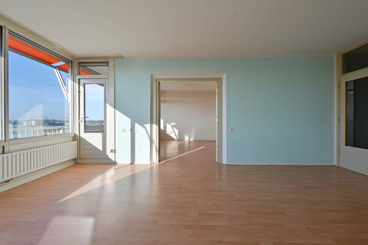 Foto 16 van Titus Brandsmastraat 75