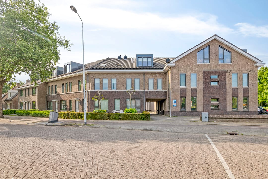 Foto 8 van Rijnstraat 2-30