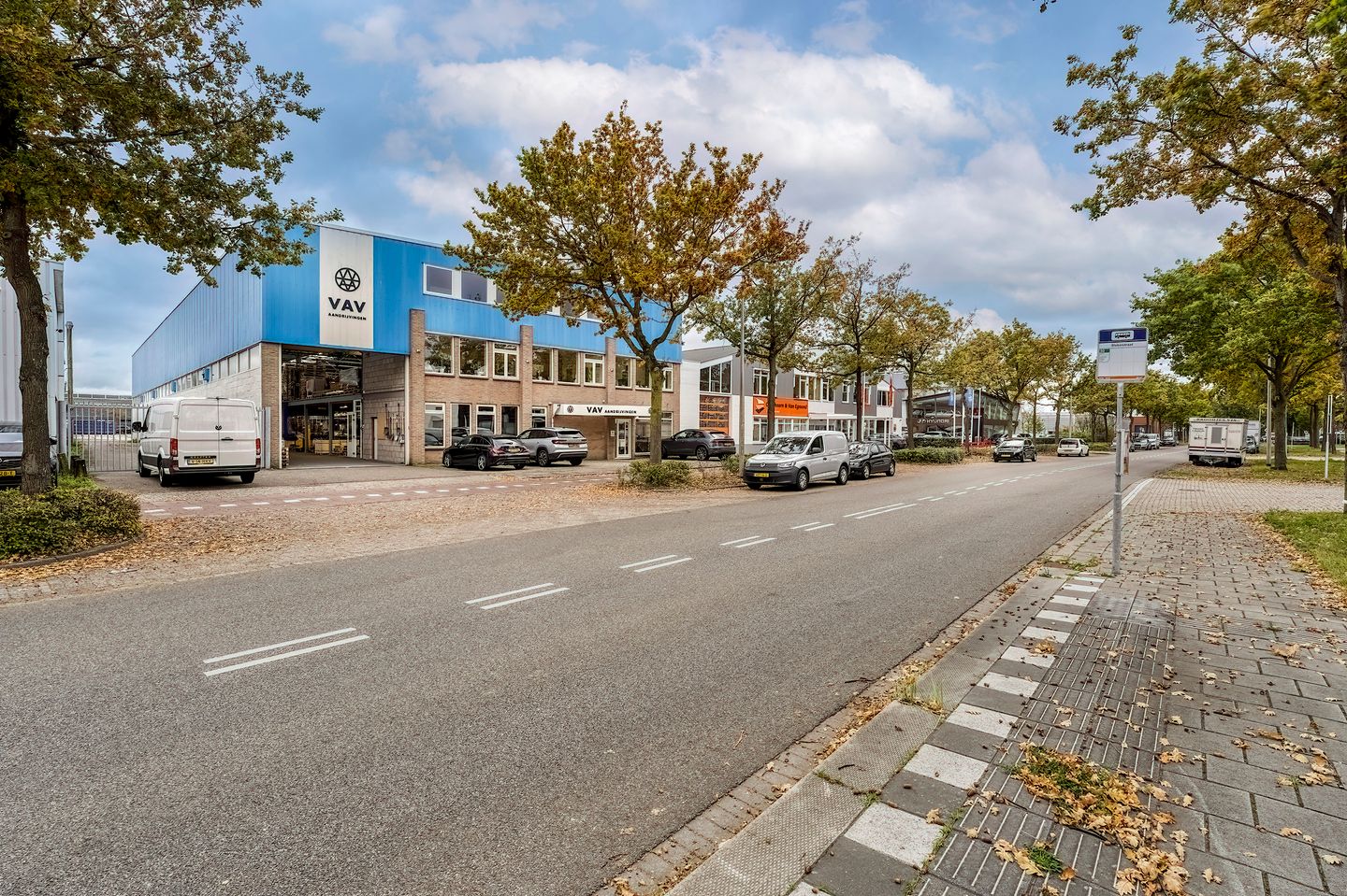 View photo 1 of Lageweg 25