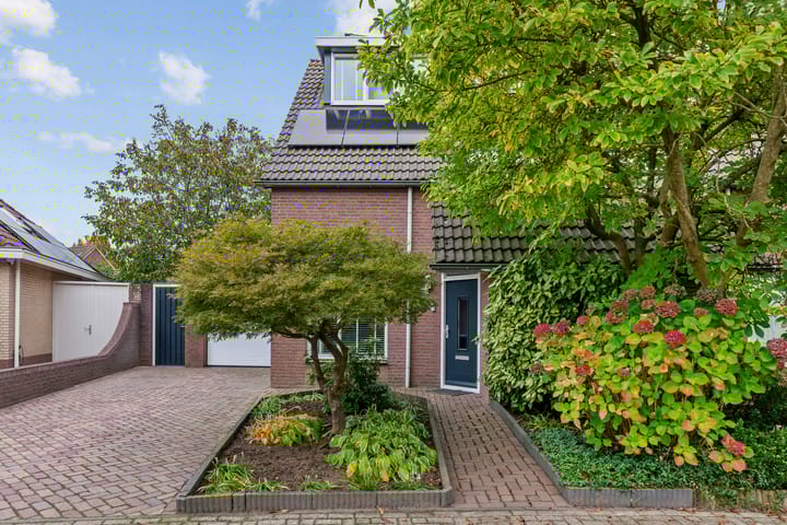 Photo 5 of Burcht 28