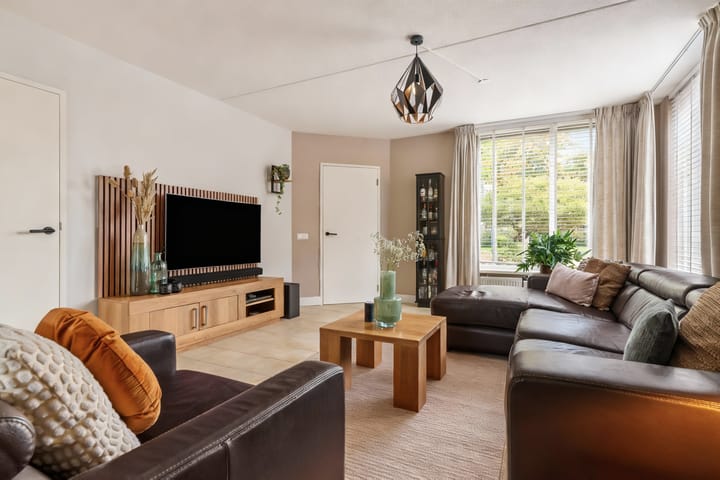 Photo 12 of Burcht 28