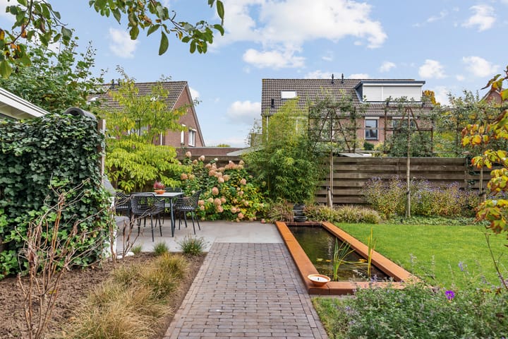 Photo 29 of Burcht 28