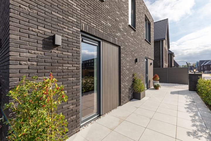 Foto 10 van Emilio Segrèstraat 20