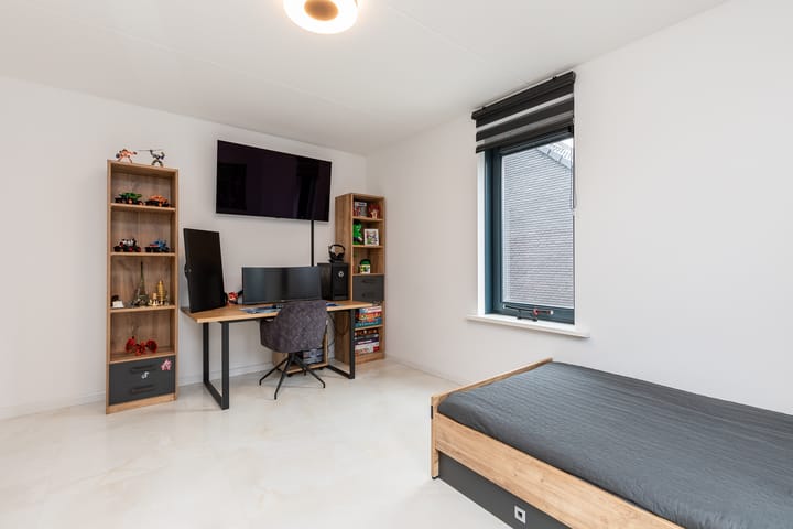 Foto 43 van Emilio Segrèstraat 20