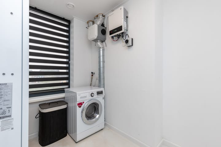 Foto 63 van Emilio Segrèstraat 20