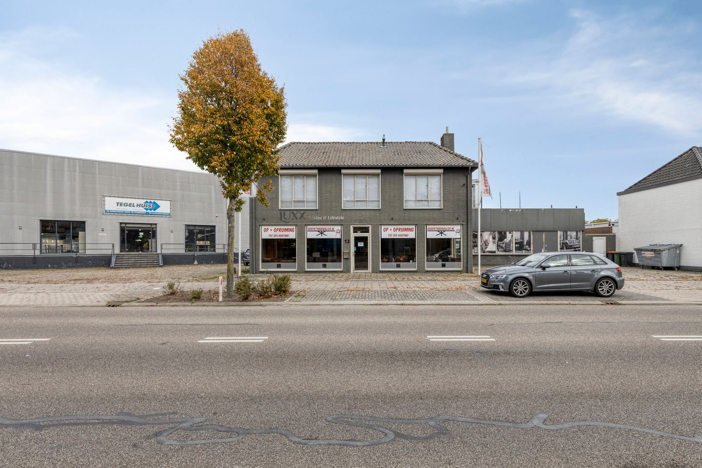 Bekijk foto 1 van Rietveldenweg 13