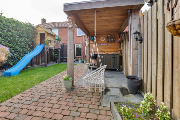 Foto 29 van Prins Bernhardstraat 4