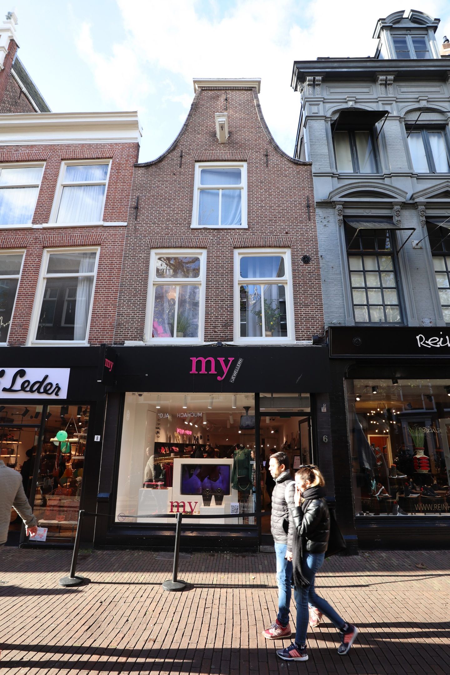 Bekijk foto 1 van Barteljorisstraat 6