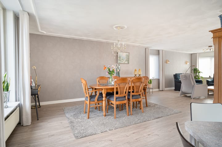 Foto 11 van Cornelis Trompstraat 9