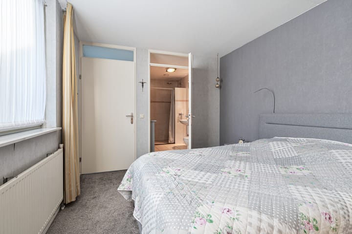 Foto 16 van Cornelis Trompstraat 9