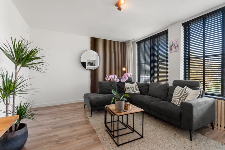 Photo 3 of Bernhardlaan 15-4A