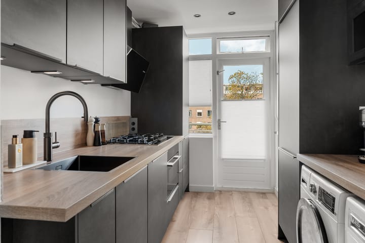 Photo 7 of Bernhardlaan 15-4A