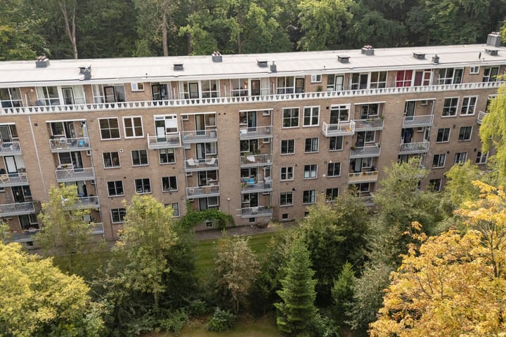 Photo 40 of Bernhardlaan 15-4A