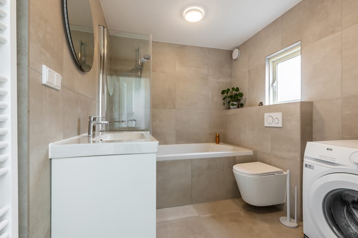 Foto 18 van Roosveldstraat 53