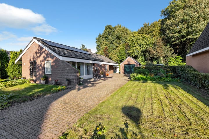 Photo 7 of Torenakkers 1